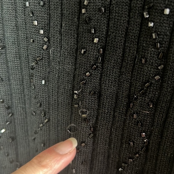 Talbots Petites Black Sequins 100% Silk Sweater Size S - Picture 15 of 15
